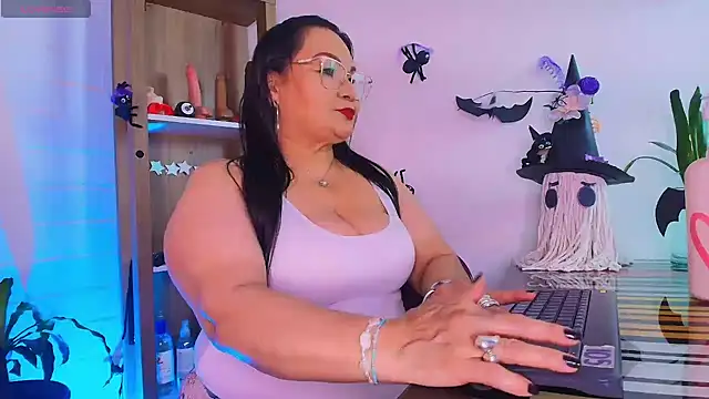 EllenaBoobs_ - fuck me dildo bigger
