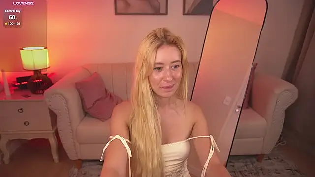 Lisafoxy_ - 💥NAKED IN 3...2...1💥