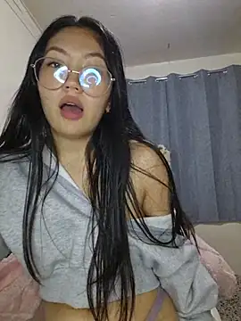 Victoria_722 - OIL TITS AND SNAP