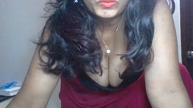 Kannada-Anu-Anu2002 - full nude in public 5min