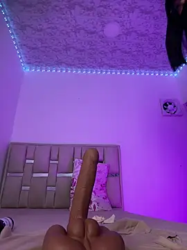 Kyra__Rose - Hazme montar y gemir fuerte 🥵 🍆🔥