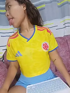 Paola_perez2007 - desnudo total con metida de dedos