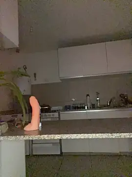 DeenaSweet1 - deep throat and lots of saliva naked