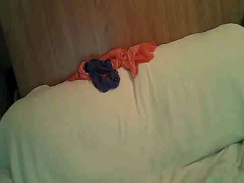 Alexiadreamer - full naked/dildo in pussy/squirt