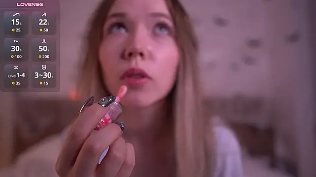 PinkyVenom__ - put hand under my panties & caress