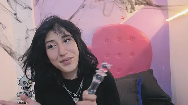 Ivy_charlot - fucking a pussy with a glass dildo + Lus