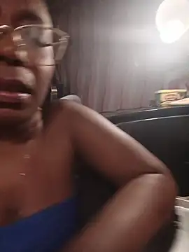 ChanneldelaCroix - SALIVA BOOBS💦