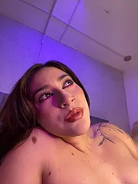 IsabellaMorgan - RIDE DILDO & DOMI ON MY CLIT