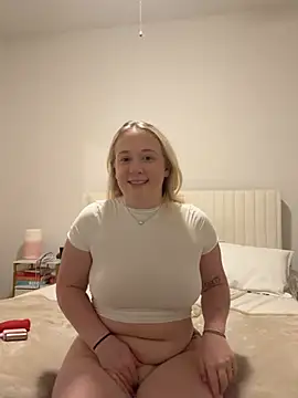 AnnieAscott - finger pussy 1 min👅