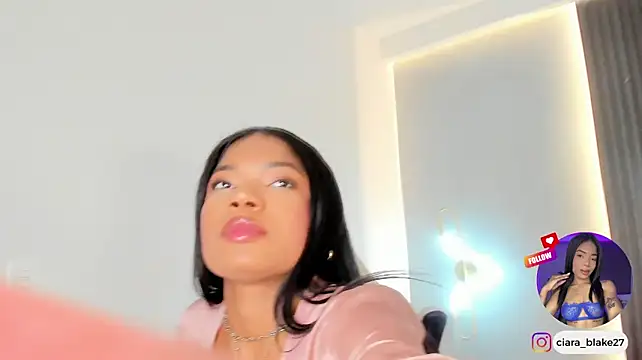Ciara_blake - 🔥Stimulate pussy with Domi