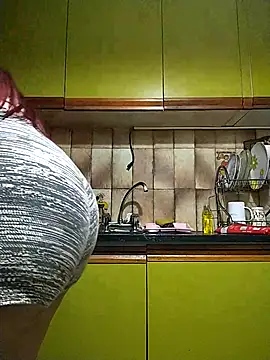 Sasha_hot86 - Flash pezones