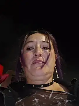 Sophie_banger - Saliva in hard nipps Finger in ass in WC