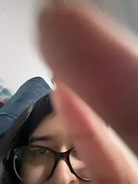 DXLatinJapponesseDX - 2 finger in my pussy
