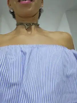 Alice_Barry - finger ass