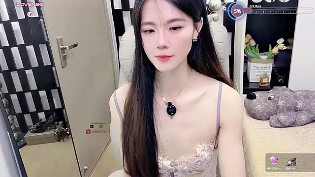 Yueyue-MM - 假男友摩擦妹妹1分钟