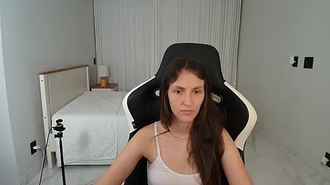Upssnowy - show boobies
