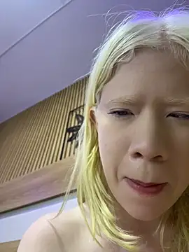 Elif_blond - surprise at the last yip+squirt