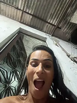 Girl_docinho - Sentando na garrafa Long Neck:ass::ass: