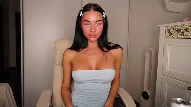 Milkiss - Flash tits🍒