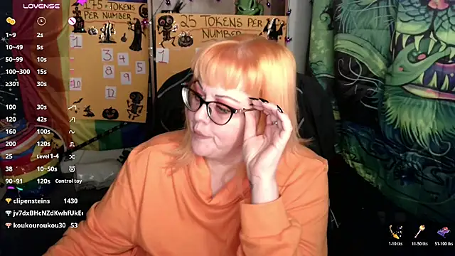Kinky_Witch - Dildo BJ with Pussy Play