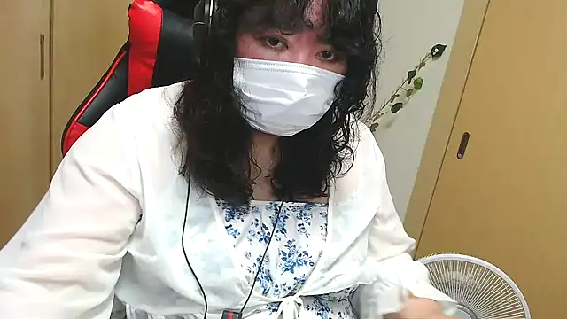 Ayane99 - 下着姿になります