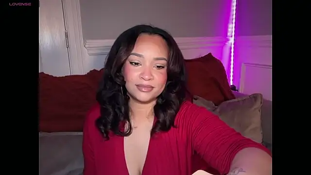SashaEstrella - lush ON