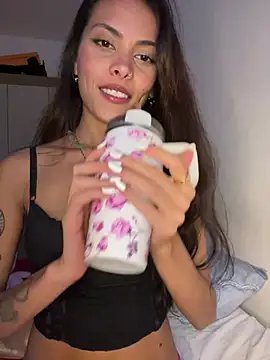 Missvelvet777 - Dançando Funk sem nada?