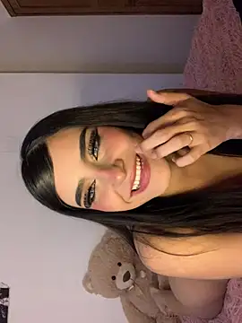 Ivy-777 - Flash tits and oil