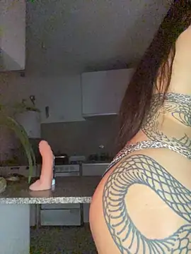 DeenaSweet1 - deep throat and lots of saliva naked