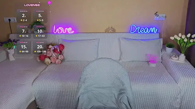 Camilla__one__ - Stand up and show my best angles