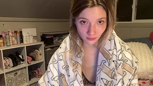 Kaialuvv - Full naked