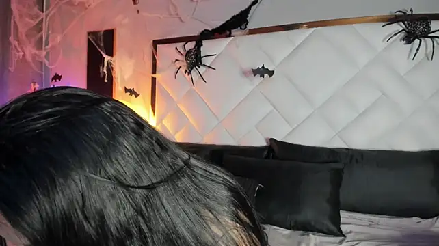 EmiliWilliams - rub my vagina with your big penis