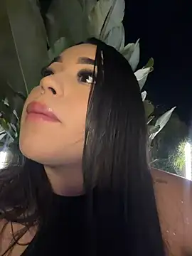 SofiaWildee - Spank my pussy