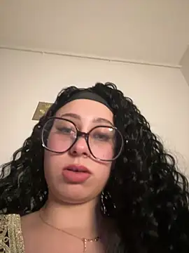 Queenlo_xxx - gagne 2 vidéos très HARD🥵