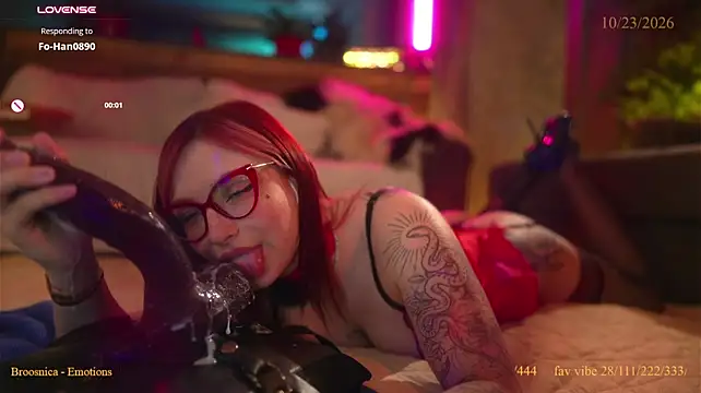 Vse_sukki - naked doggy show