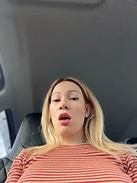 LavenderHot - Masturbated pussy