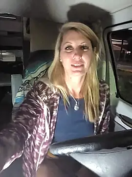 SheIsSomething - Squirt outside in parking lot