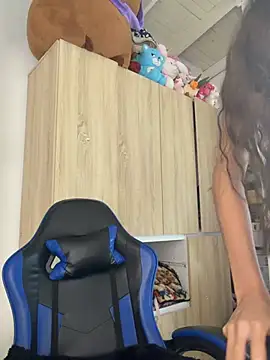 Milleradhara24 - fingers in my pussy