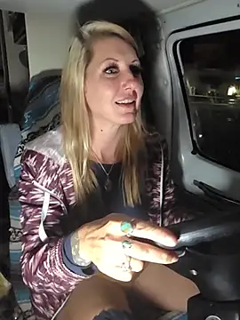 SheIsSomething - Squirt outside in parking lot