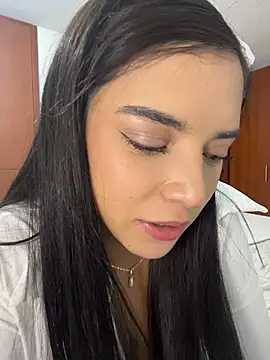 Eileensophi - CREAM ON MY BOOBS