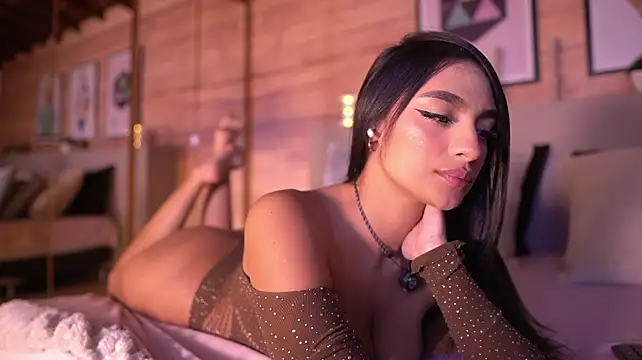 IzzyWild - Plug in ass and domi in clit🔥