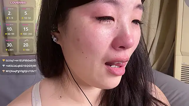Tavie1744 - show boobs and panti（no nipples 3min