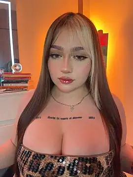 Daniela_ruizz - Milk in Titts+ control lushx3