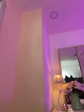 AliciaRoux - Buttplug on DEEP pussy fingering