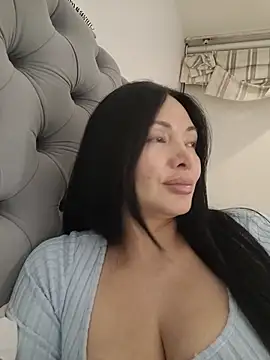 _monicab - Show boobs