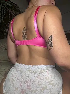 LyraCovee - Take my pants off 💕