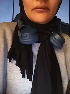 MisyonerNur - Dışarıda göğüslerini aç 😅