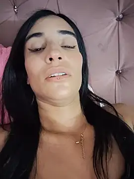 Carolinesweet1 - Show squirt in public