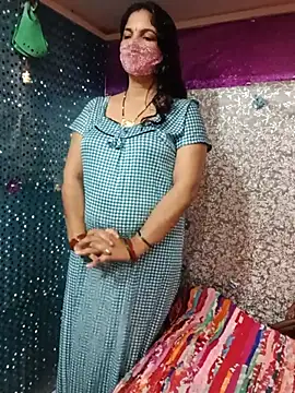 Priyanka_hot88 - Follow in Instagram