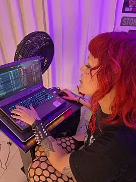 Sarah-Stoner - Smoke, stroke n squirt🧐🍀💦💦